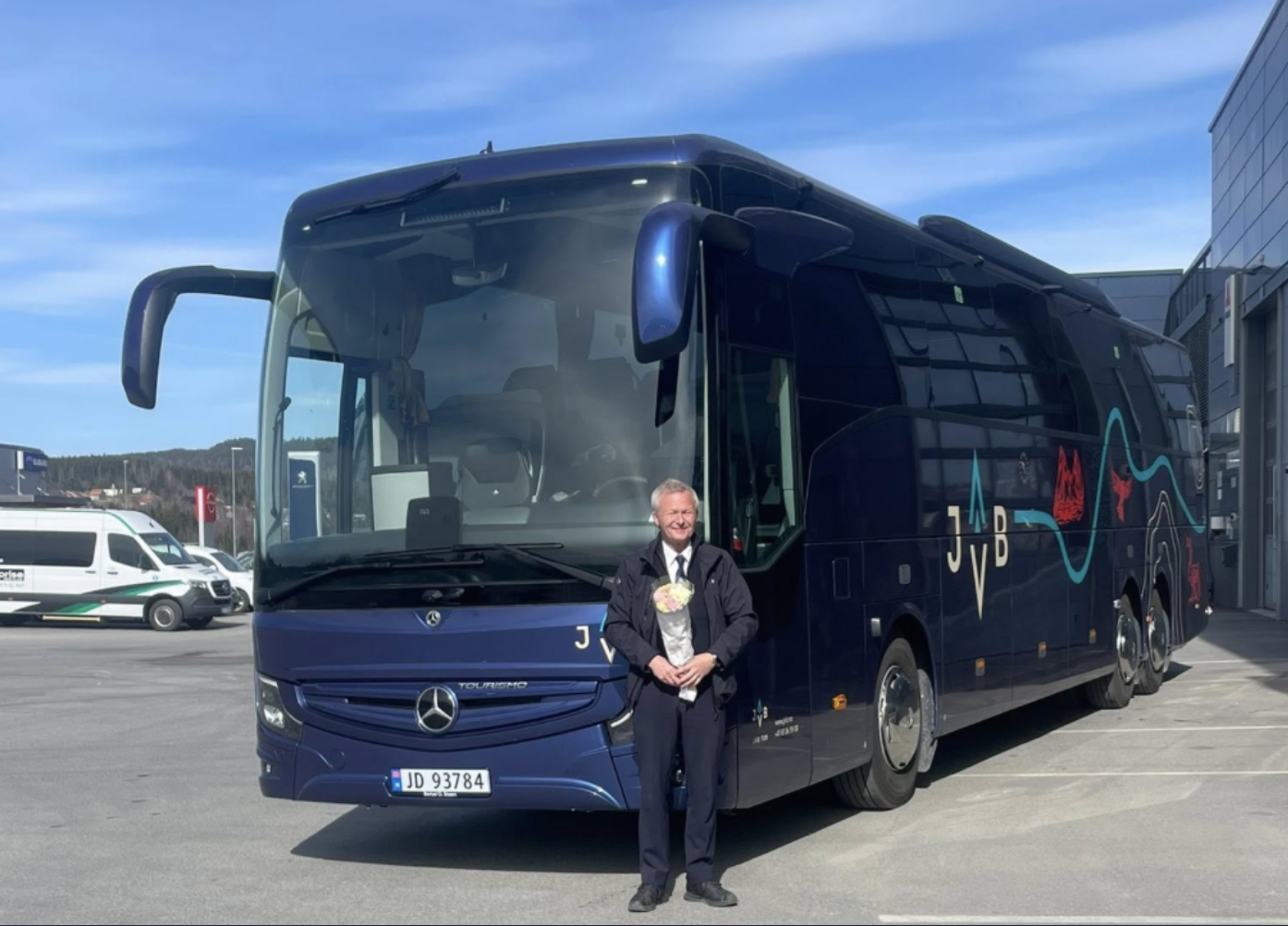 Terje Bjørge Paulsen ved en JVB-buss